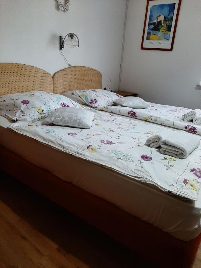 מלון פיראן Apartmaji, Sobe - Obzidje מראה חיצוני תמונה